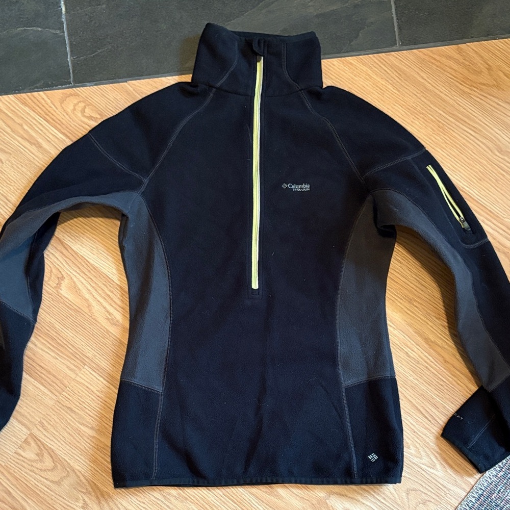 Columbia Quarter Zip